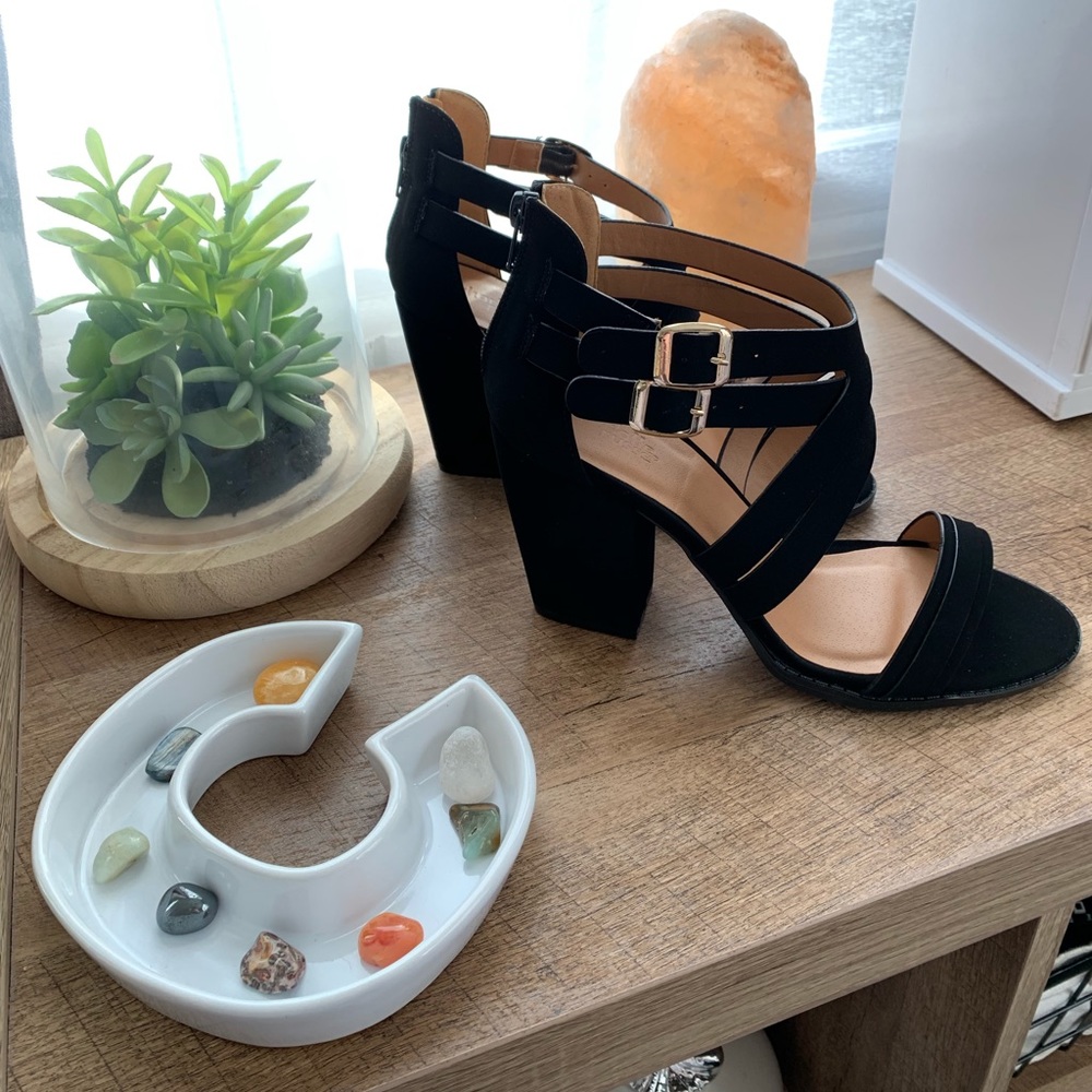 Black suede block heel Charlotte Russe SZ8